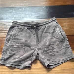 ALPHALETE Camo Gray Men's Identity Shorts